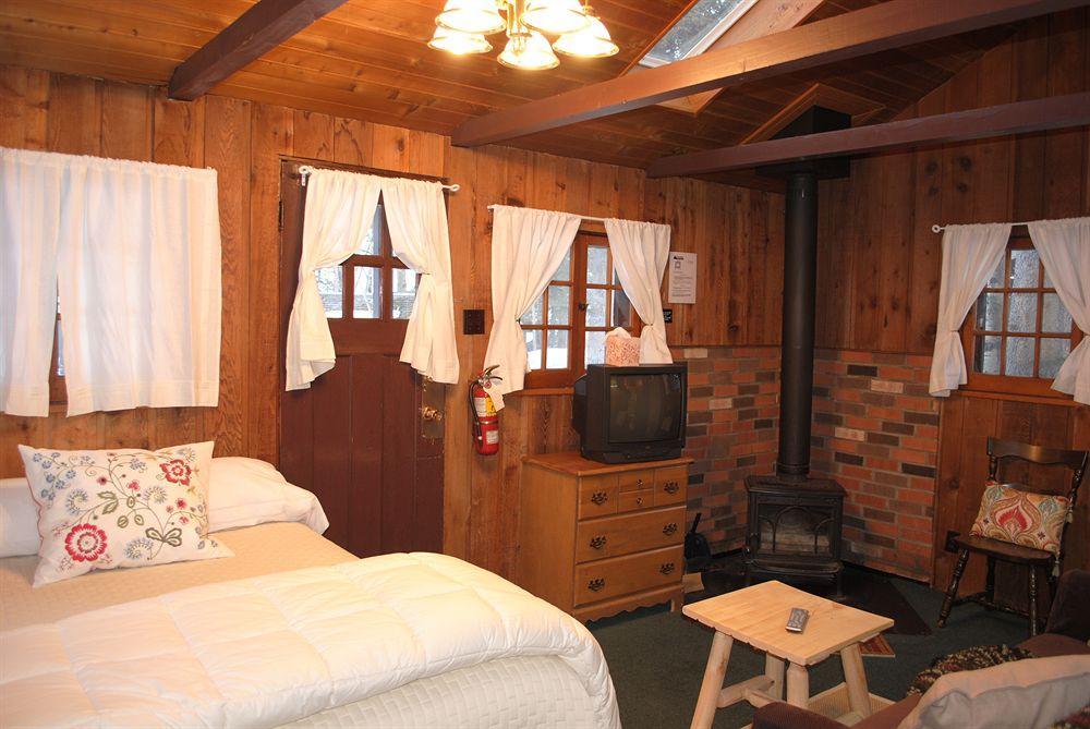 קאנמור Rundle Chalets מראה חיצוני תמונה