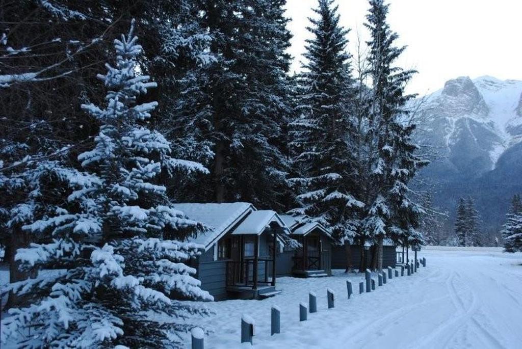 קאנמור Rundle Chalets מראה חיצוני תמונה