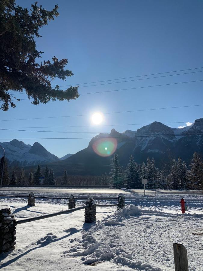 קאנמור Rundle Chalets מראה חיצוני תמונה